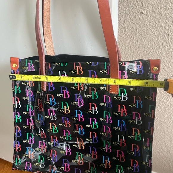 Dooney & Bourke set - Picture 4 of 16